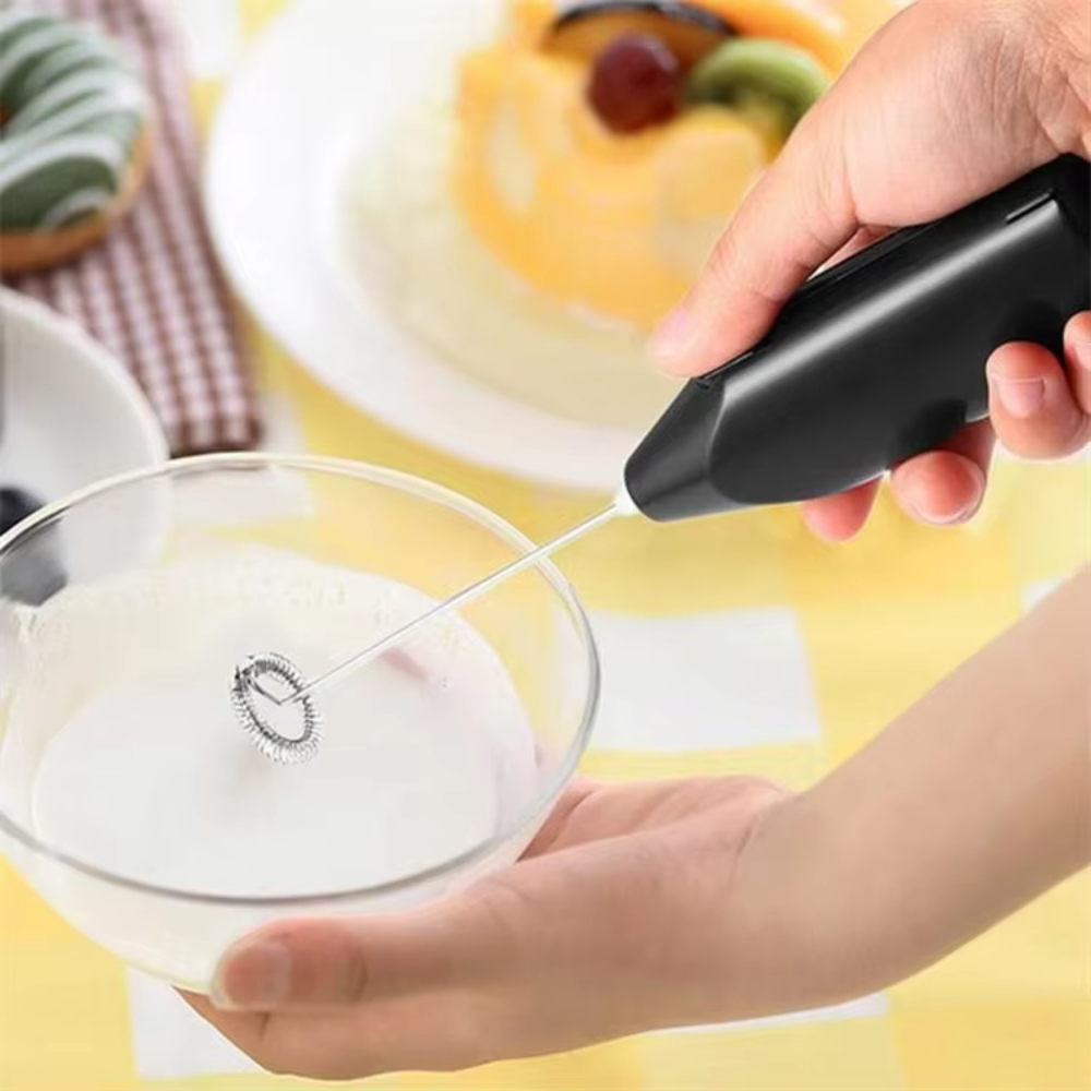 Battery Powered Mini Handheld Mixer for Coffee, Milk & Protein Shakes – Portable Electric Whisk Frother for Home, Office & Travel
