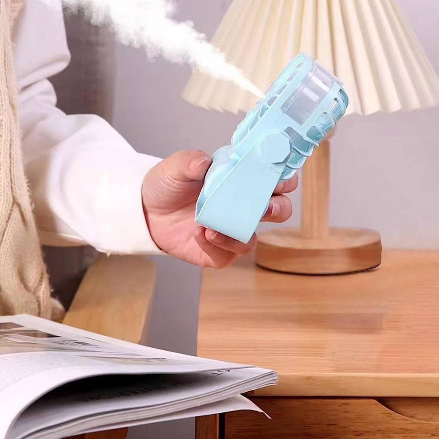 Portable Cooling Mist Fan – Rechargeable Handheld Fan with Refreshing Water Spray